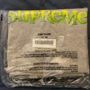 Supreme shrek grey medium tee